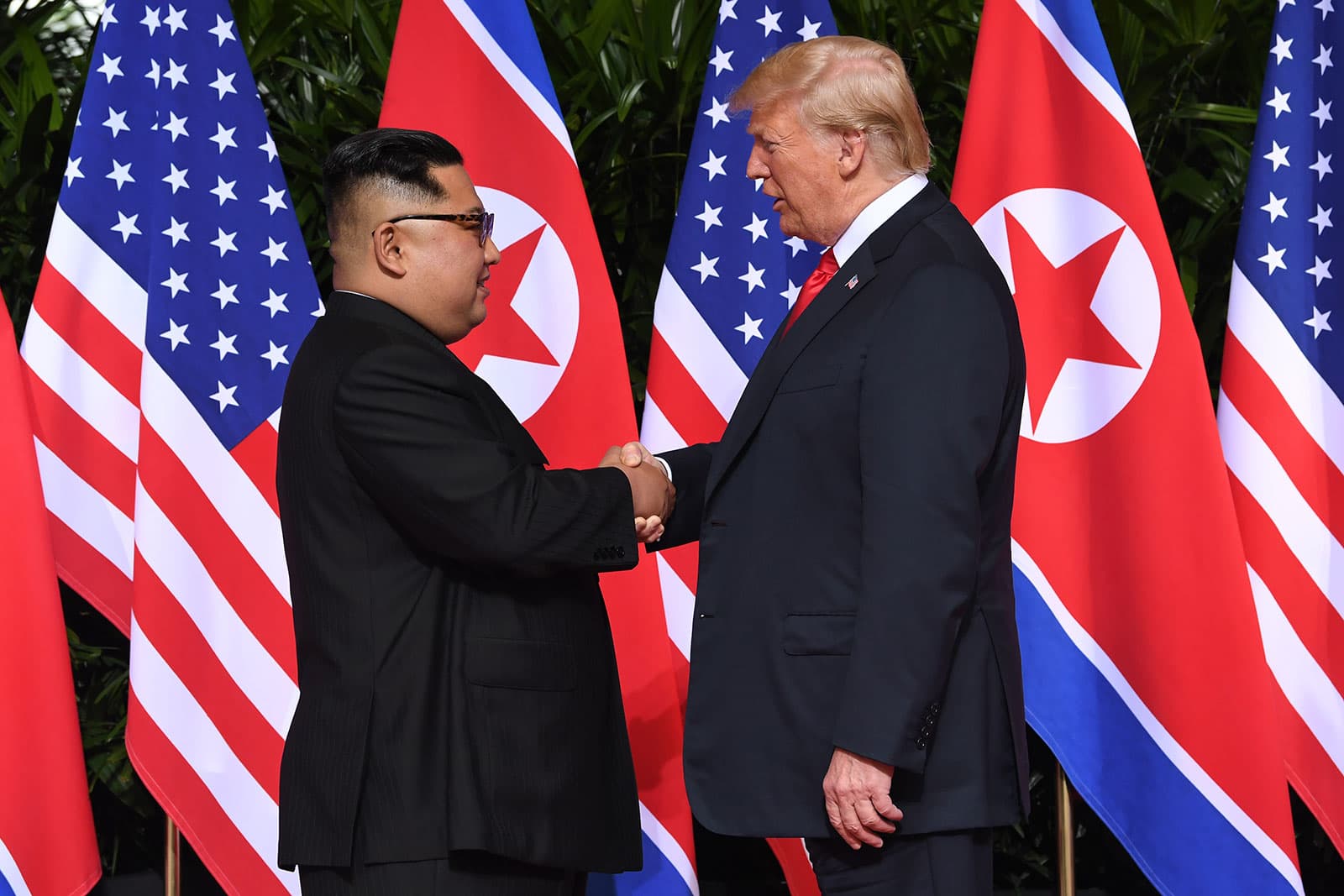 Who will Trump meet with in 2025?